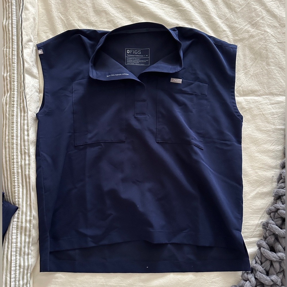 FIGS Payson Relaxed Henley Scrub Top